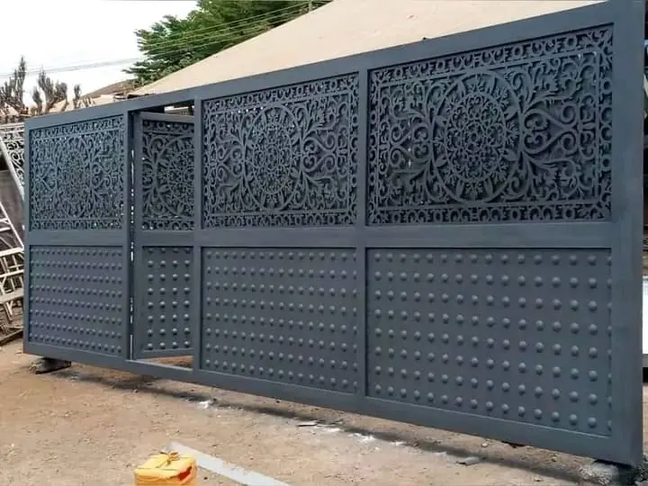 Large compound metal gate
